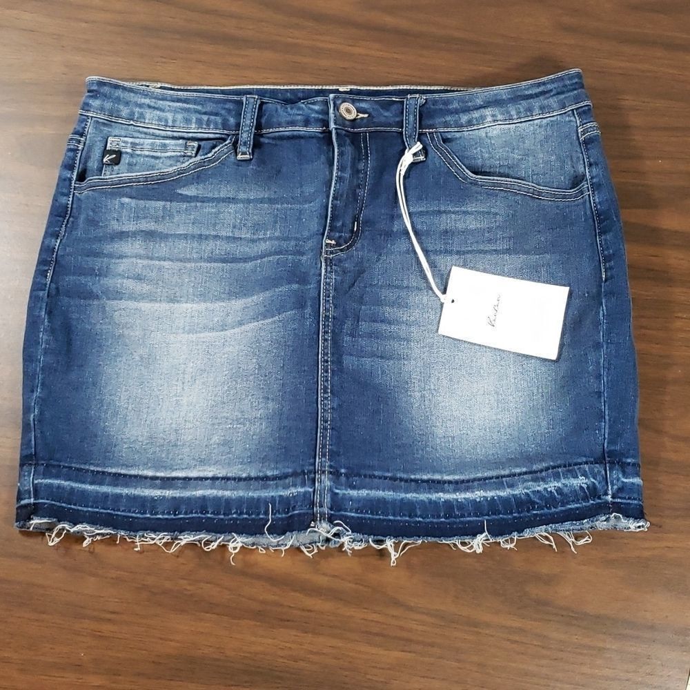 NEW NWT Jean Denim Distressed‎ Raw Hem Skirt by KanCan KC6062M Size 11 29
